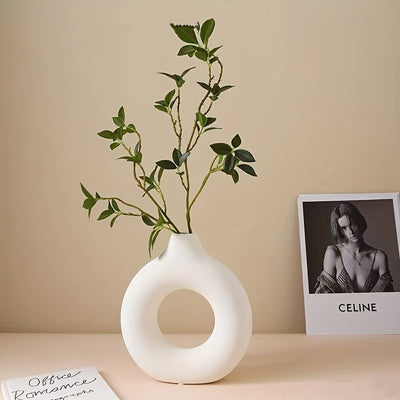 Chic plastic donut vase