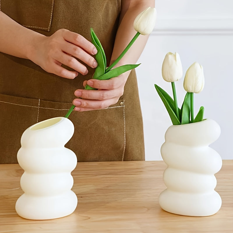 Chic white plastic spiral vase