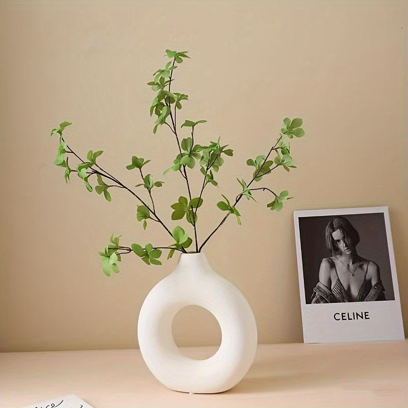 Chic plastic donut vase